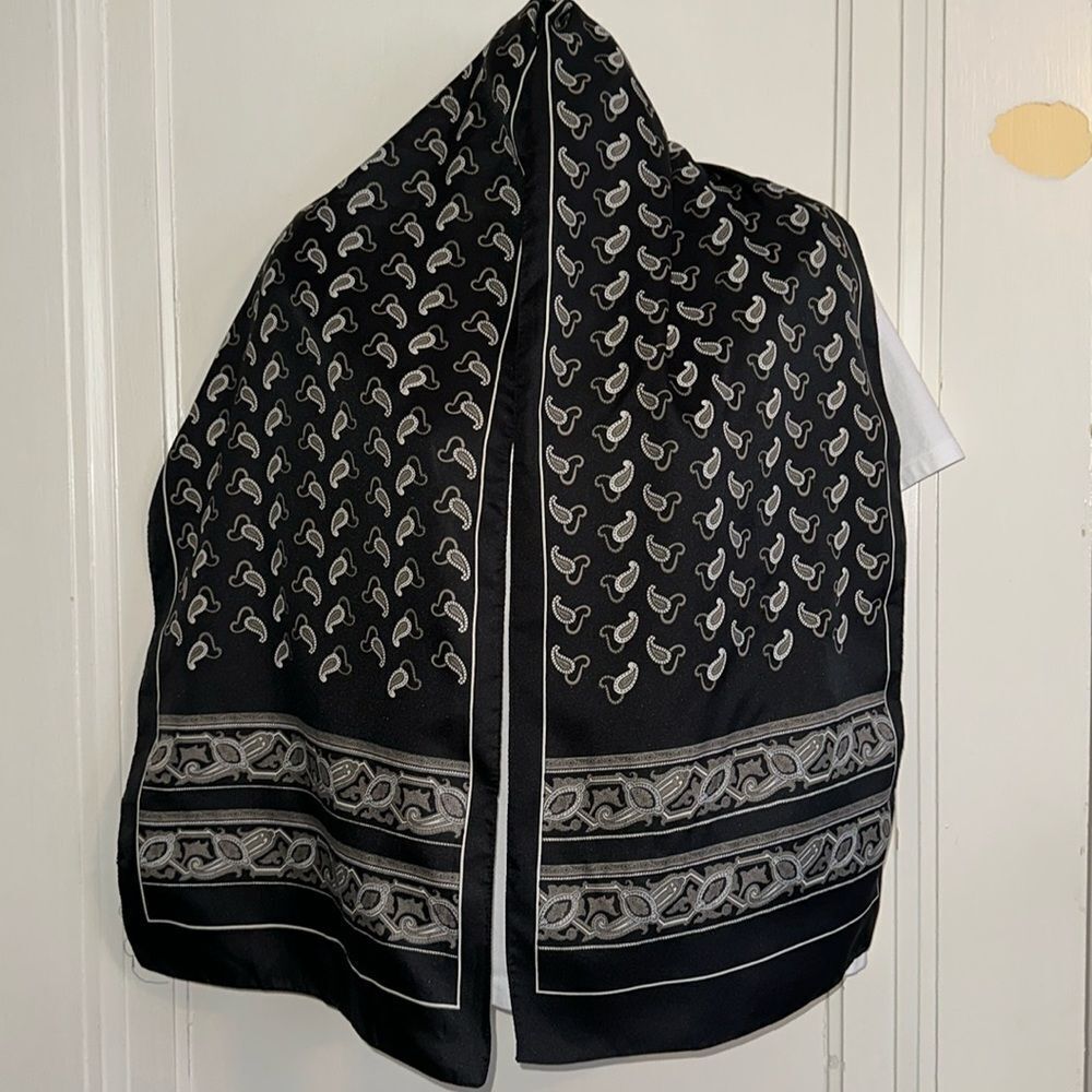 Vintage‎ 70s Transform KM black & gray paisley polyester long scarf